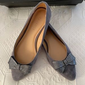 TALBOTS KENDALL GREY EDISON BOW SUEDE FLATS